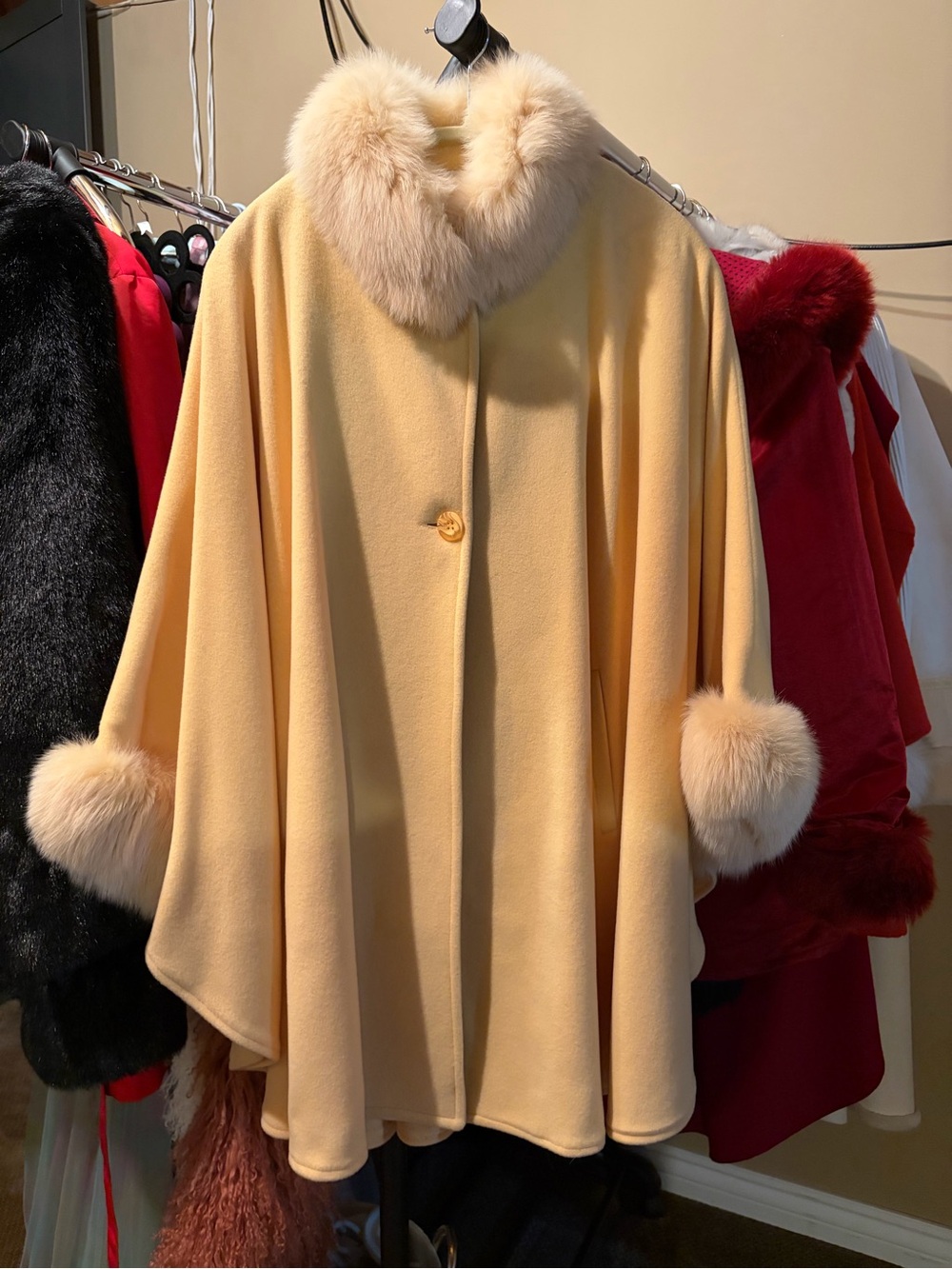 Barnes Fur Elegant Cream Wool-Blend Cape with Real Fur Trim